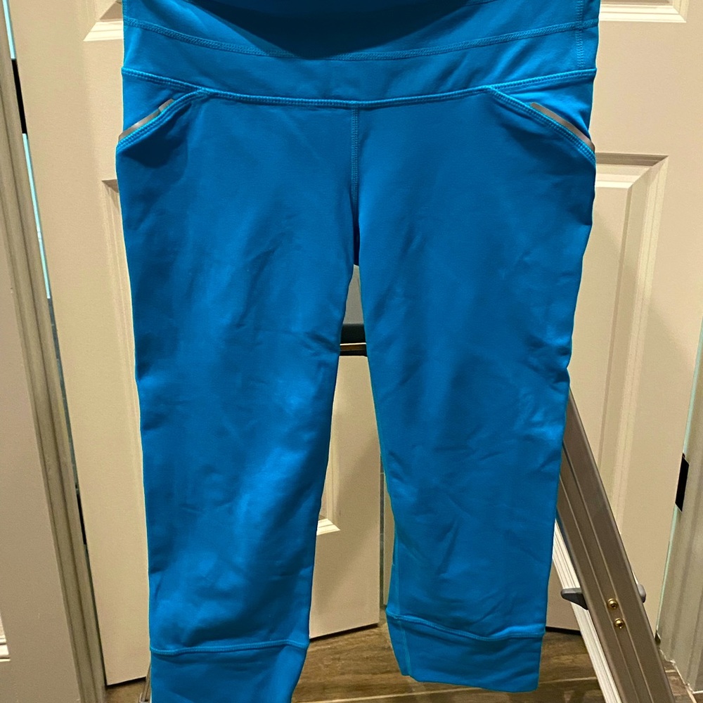 Athleta cotton cropped leggings